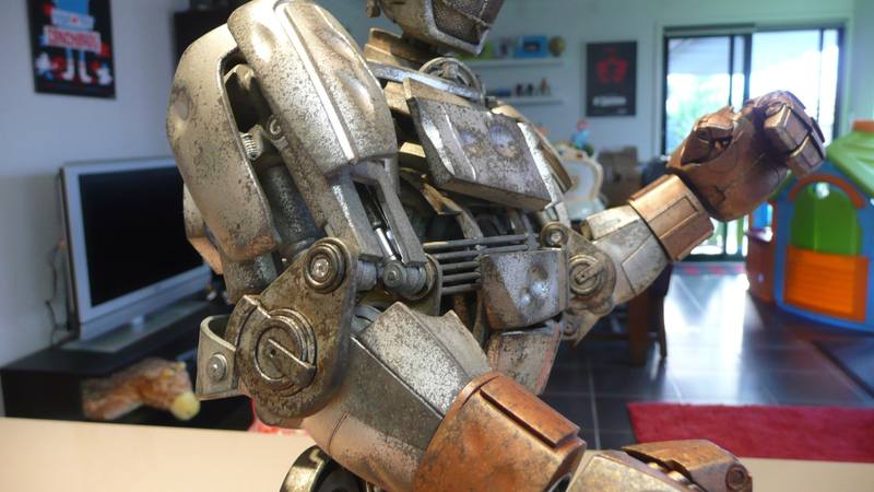 Illustration for article titled In Case You Ever Wanted To Own A Giant Punching Robot